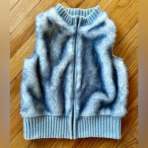 GYMBOREE Gray Faux Fur‎ Zippered Sweater Vest M (7-8)